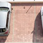 With Parking Space - 23931 Lägenhet
