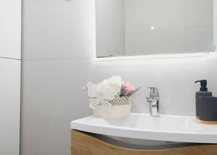 With Parking Space - 23931 Makarska