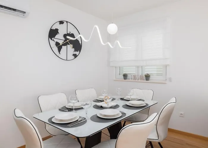 With Parking Space - 23931 * Makarska